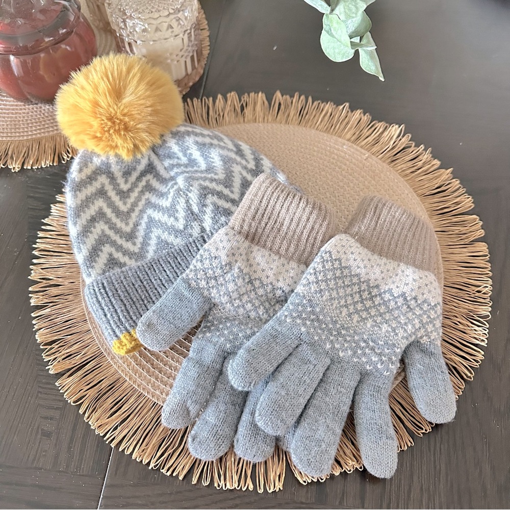 Women set of pompom hat and gloves, super warm thick and cozy, yellow gray beige
